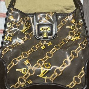 RARE Louis Vuitton Pre-Owned
2006 Musette crossbody bag